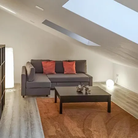 Apartman Gorgeous In With Wifi Trier